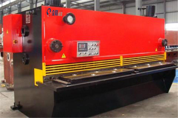 液壓擺(bǎi)式剪闆機 液壓擺式(shì)剪闆機