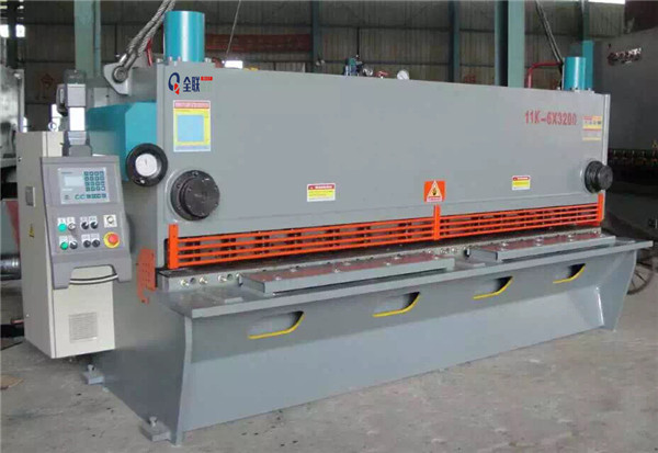 西(xi)安液壓閘式剪闆(pan)機 西安液(ye)壓閘式剪闆機