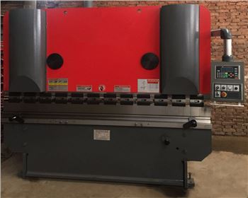 西安市長(zhang)安區黃良古城(chéng)車輛廠