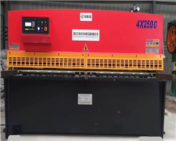 液(ye)壓剪闆機的(de)正常維護保(bǎo)養方法