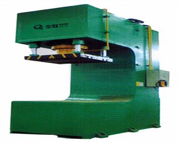 單柱液壓(yā)機廠家維修改造(zào)哪家好？